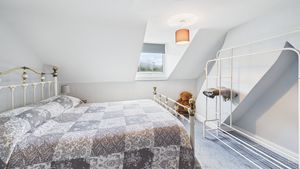 Photo 11- click for photo gallery